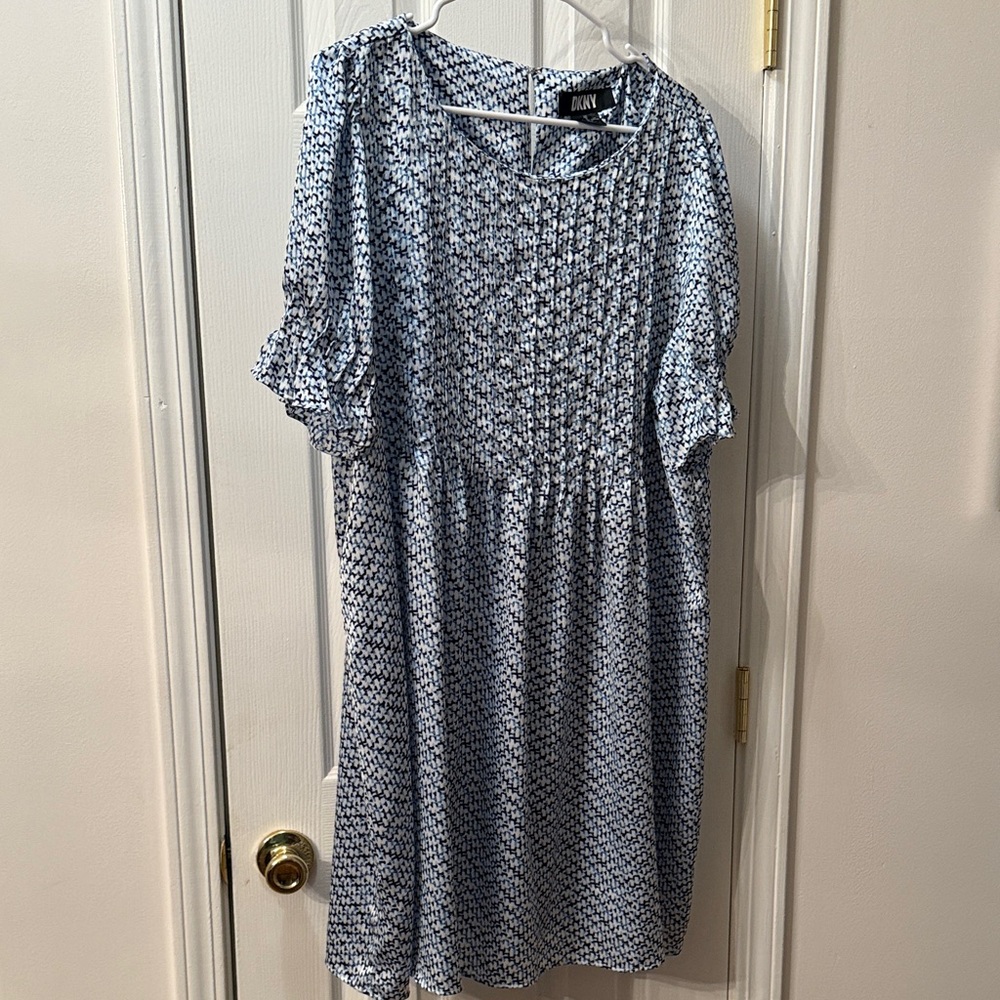 DKNY White and Blue Geometric Midi Dress
